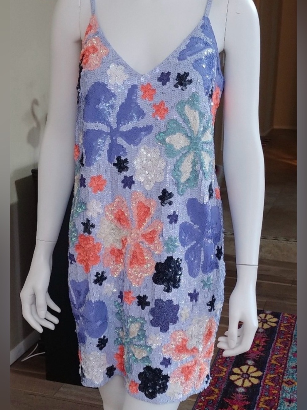 Preowned FRENCH CONNECTION Lavender Sequin Floral Short Dress Womens SIZE 8